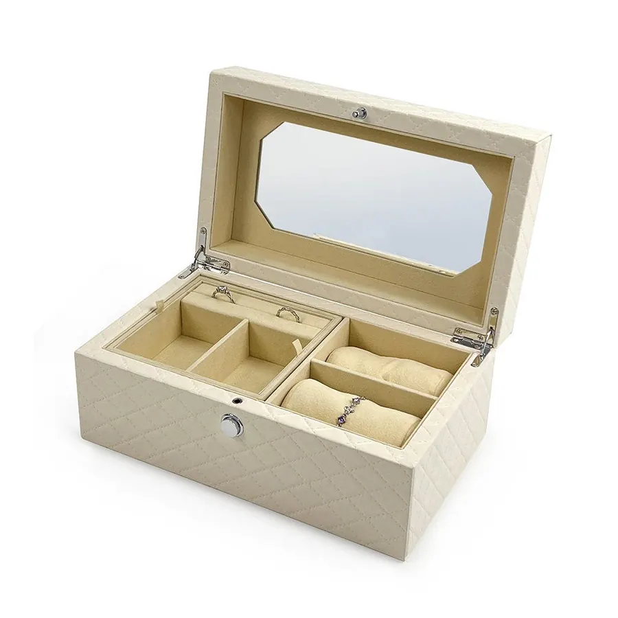 A presentation box that has to justify the watch inside it