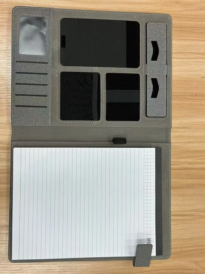 Portfolio with Phone Stand