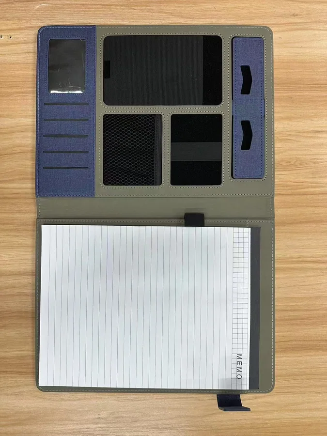 Portfolio with Phone Stand - view 3