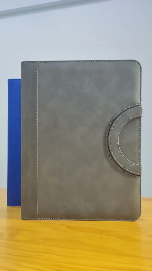 Wireless Charging Portfolio with Handle - view 2
