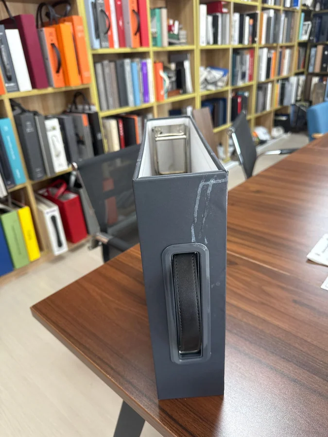 Sample Book with Carry Handle - view 2